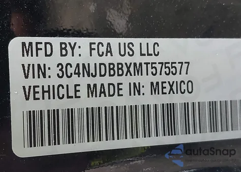 2021 Jeep Compass Latitude 4X4 z USA, uszkodzony, nr VIN 3C4NJDBBXMT575577